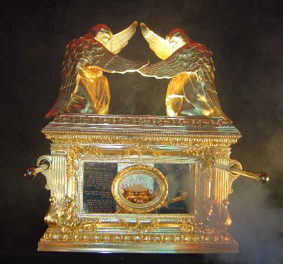 pictures of the ark of covenant look like